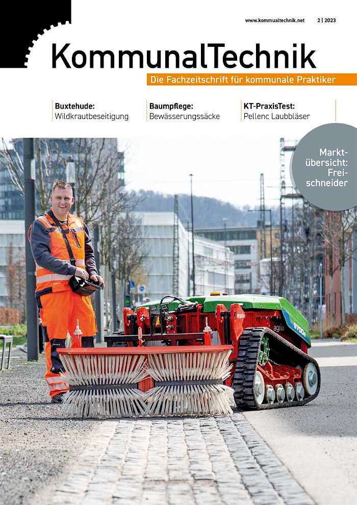 Titelseite von KommunalTechnik 2/2023